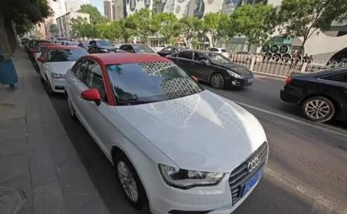 重庆警方通报公园大量观赏鱼死亡，「一男子将蔬菜杀虫剂倒入鱼池，已被刑拘」，其将承担哪些法律责任？